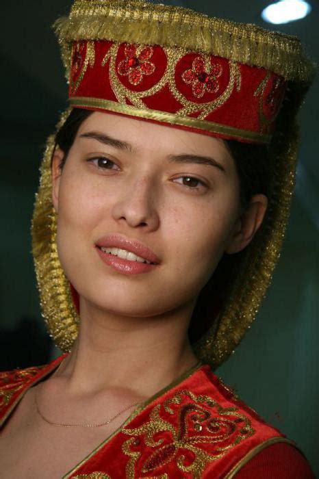 20 Most Popular Kazakh Names For Girls Beautiful Kazakh Women Names