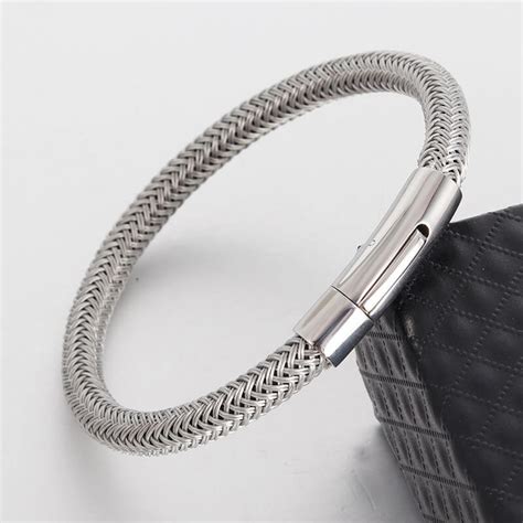 Mens Charm Titanium Wire Bracelet
