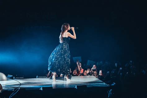 Selena Gomezs Revival Tour Wardrobe Looks Vogue