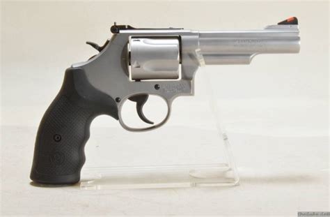 Magnum desert eagle mark xix pistolet ende der 1920er jahre bis 1955 experimentiert keith mit dem kaliber.44 spezialpatronen, weil er sie für die idealen revolverpatronen hält. Smith & Wesson Model 69 - The DUKE GmbH
