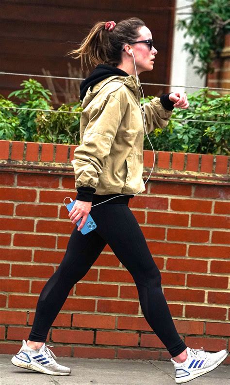 Olivia Wilde Enjoys Run In London After Bf Harry Styles Wins Grammy