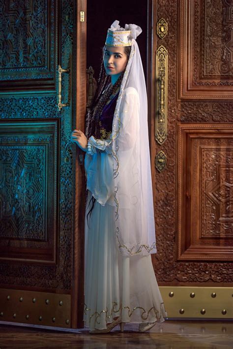 Pin By Dilara Abdieva On Tajik Heritage Traditional Outfits Folk Clothing Traditional Fashion