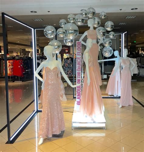 Prom 2016 Glamor On The Dance Floor Retail Display Visual