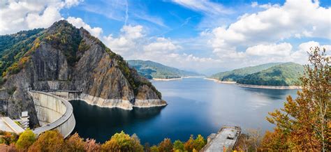 Vidraru Dam Romania Stock Image Image Of Romania Panning 62570717