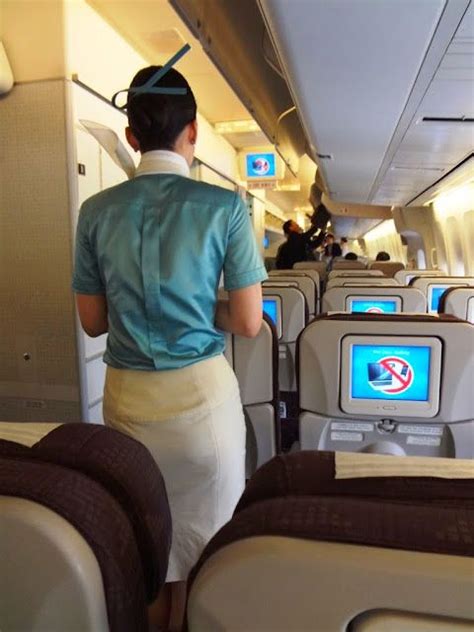 Korean Air Flight Attendants Were All So Patient Sexy Flight Attendant Korean Air Flight
