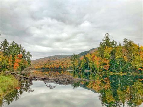 Beautiful Autumn Lake Landscape In Vermont Image Free Stock Photo