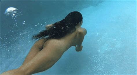 Enjoying A Nude Swim My XXX Hot Girl