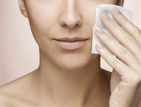 How To Determine Your Skin Type With A Tissue Instyle