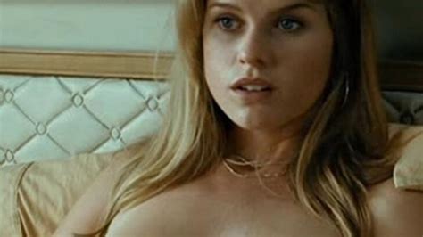 Alice Eve Archives Famous Internet Girls