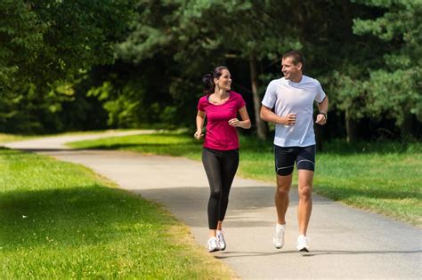Running Vs Jogging What Are The Differences And Benefits