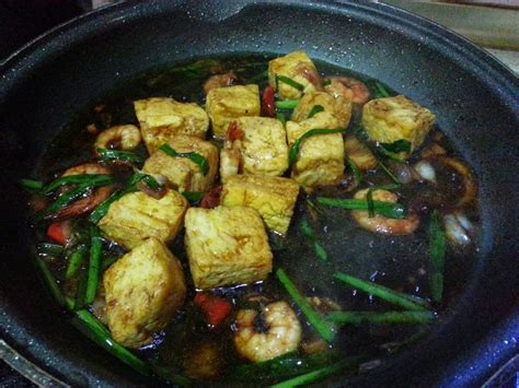 Udang adalah makanan laut yang bisa dimakan bersama dengan beragam udang matang dengan cepat, sehinga menjadi pilihan yang tepat untuk makan malam atau makanan. Life is colorful: Tauhu Goreng Kicap dengan Udang