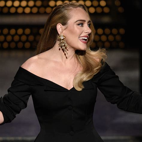 Adele Makes Her Snl Hosting Debut Relive Her 5 Best Moments