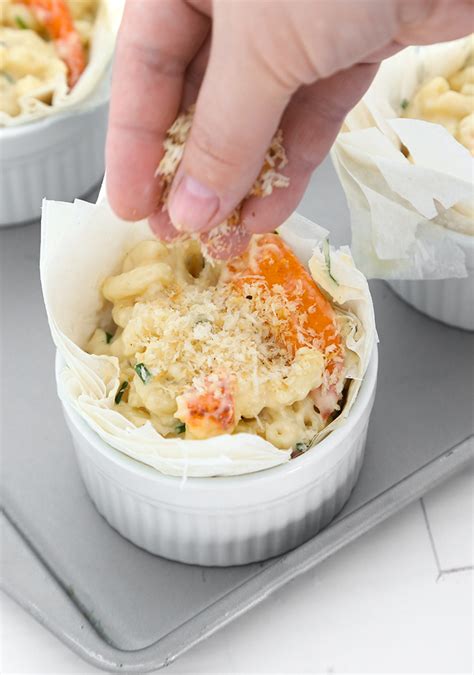 Lobster Mac And Cheese Baked In Filo Sprinkle Bakes
