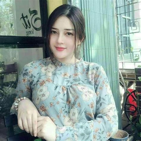 Berondong baru tante sisca mellyana #siscamellyana#tante#berondong. LIVE MAMI Sisca pemersatu bangsa - Grup siaran langsung