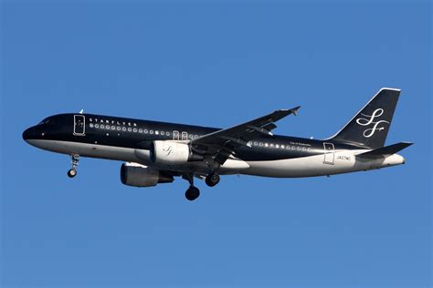 Starflyer Airbus A320 214