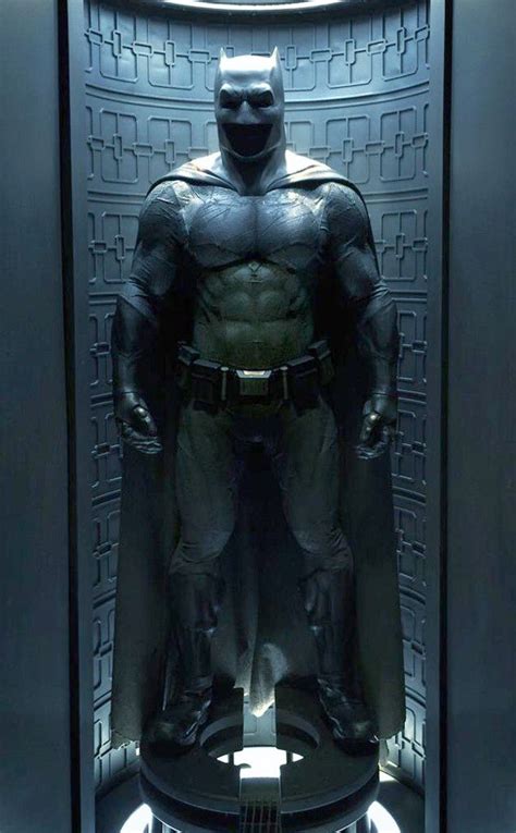 Zack Snyder Finally Reveals Ben Afflecks Full Batsuit Days After