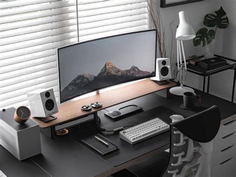 9 Ultimate Minimal Desk Setups Tips Minimal Desk Setups