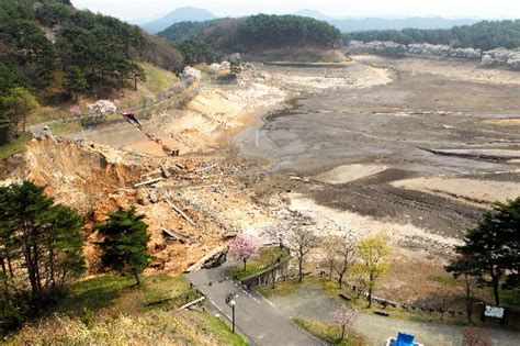 Download 新潟県土砂災害危険箇所マップ apk 1.0.2 for android. 土砂災害の警戒区域、東北6県で指定作業進む - 危うい斜面 災害 ...