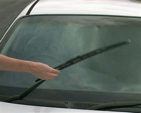 How To Change Your Windshield Wipers Steps With Pictures