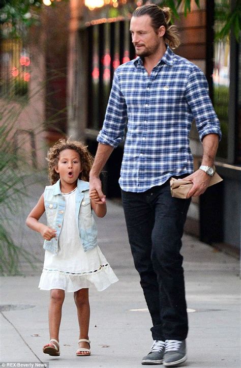 Halle berry has finally offered a public glimpse of her daughter. Halle Berry: 2013-10-06