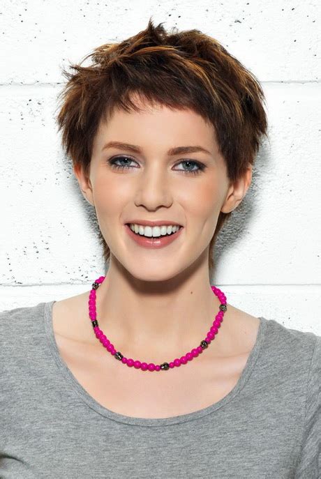 Coupe de cheveux femme 2014 2015. Coupe de cheveux 2014 court femme