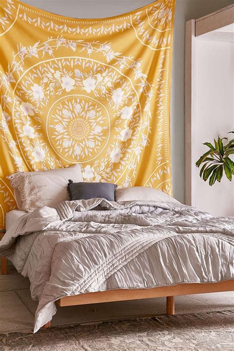 Want to change up your room aesthetic without spending a ton of money? 27+ Striking Aesthetic Bedroom Ideas to Inspire You