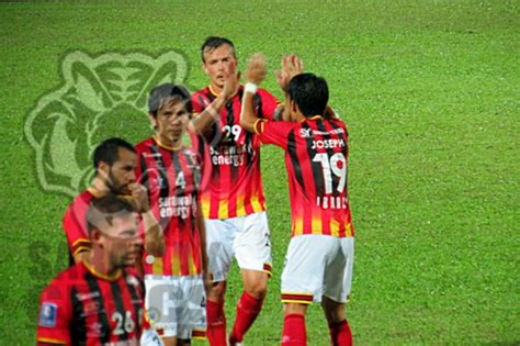 With improvement in league position by finishing 8th compared to previous season, but failed in. Sarawak boleh tewaskan JDT di Larkin - SarawakCrocs.com