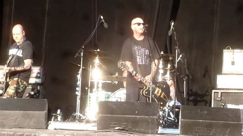 Rancid Fall Back Down Live At Amnesia Rockfest Youtube