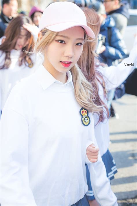 Pin On Yeoreum Cosmic Girls Wjsn