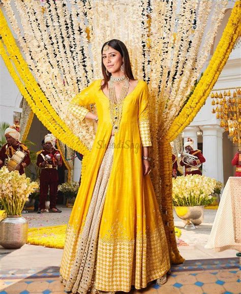 Stunning Outfits For The Bride And Groom S Sister Indian Wedding Dress Haldi Outfits Stylish
