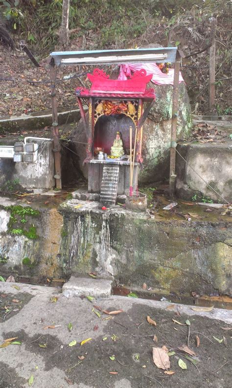 Wan loong) chinese temple, a colourful temple located approximately 5km south of the. PARAKUNNATH VETTAKKORUMAKAN PAYYAN KSHETHRAM (TEMPLE ...