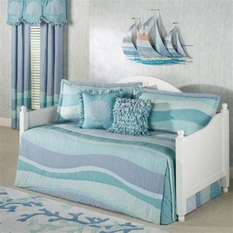 I adore this light fluffy carpet and cool design if this sleeper sofa. beach daybed bedding sets | Daybed bedding sets, Daybed ...