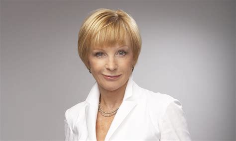 Als enige maakte nieky holzken, wereldkampioen kickboksen, bekend dat hij zou meedoen aan het. Anne Robinson Photos, News and Videos, Trivia and Quotes ...