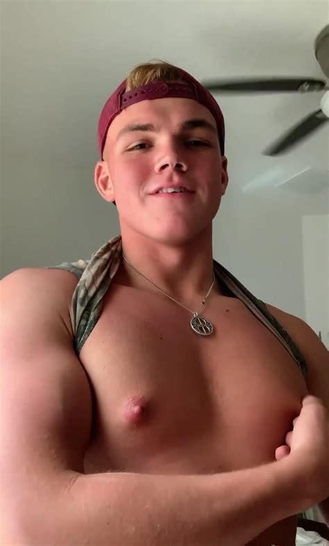 Gay Cams Country Boy EJ Jerks Off ThisVid