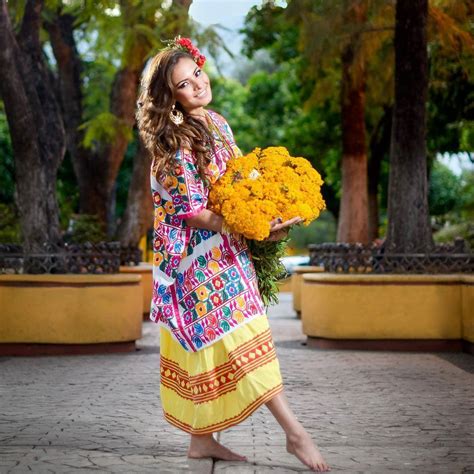 Vestido Tipica De Guerrero Mexican Fashion Mexican Style Traditional