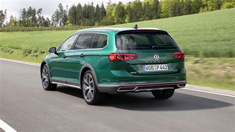 Our comprehensive coverage delivers all you need to know to make an informed car buying decision. Volkswagen Passat: Petrol-only range due early in 2021 | CarExpert