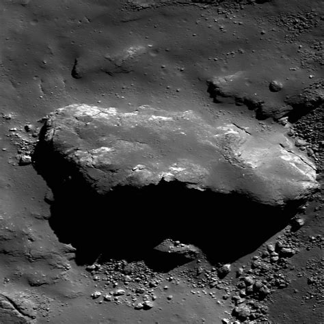 Ejecta In Tycho Crater Lunar Reconnaissance Orbiter Camera