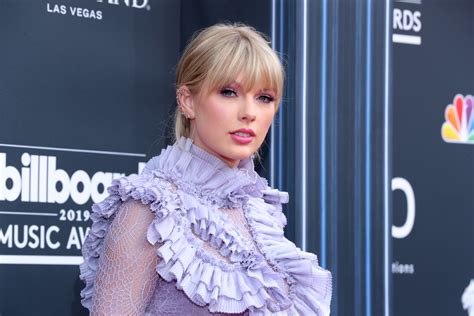 Taylor Swift Talks Trump States Shes Pro Choice In New Interview Rolling Stone