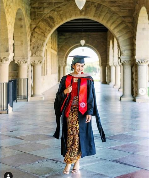 Maudy Ayunda Lulus S2 Stanford University Dapat Dua Gelar Sekaligus