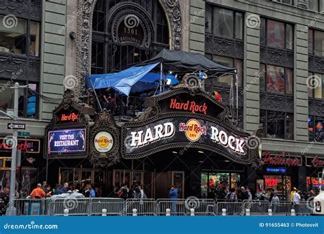 New York Hard Rock Cafe Restaurant And Shop In Times Square Neo Lights