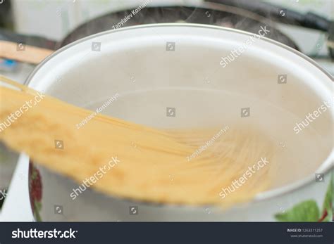 Spaghetti Boiling Saucepan Stock Photo 1263311257 Shutterstock