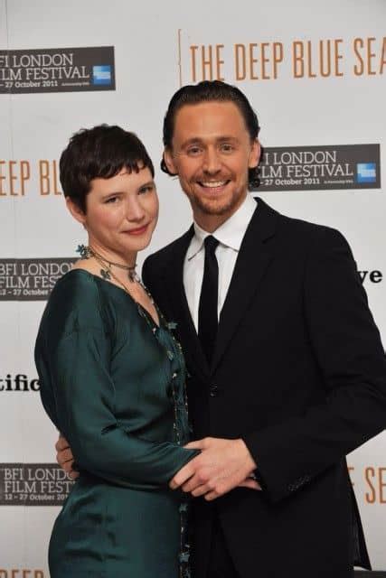 Who is tom hiddleston's wife? Tom Hiddleston Wiki, Height, Weight, Age, Girlfriend, Family, Biography & More
