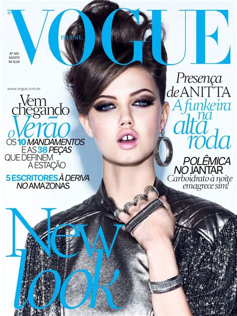 beautiful brunette fashion model lindsey wixson modeling for the cover of vogue brasil vogue