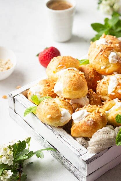 premium photo profiteroles choux à la crème french choux pastry balls with cottage cheese