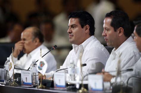 Invita Gobernador De Jalisco A Enfrentar Unidos Los Grandes Retos De