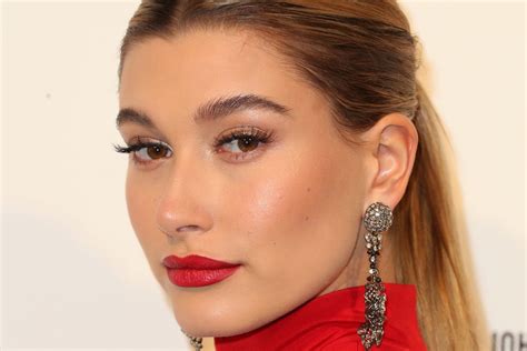 a celeb makeup artist reveals why hailey baldwin s face drives her nuts racked la