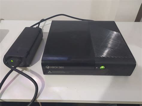 Console Xbox 360 Super Slim Bloqueado 4gb Sem O Controle Mercado Livre