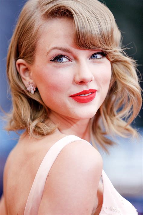 Gorgeous Taylor Swift Closeup Rtaylorswiftpictures
