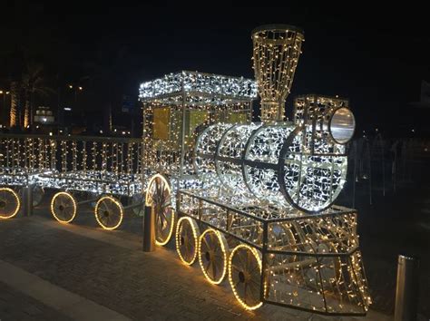 Lighted Train Decoração De Natal Moderna Decoração De Natal Decoração