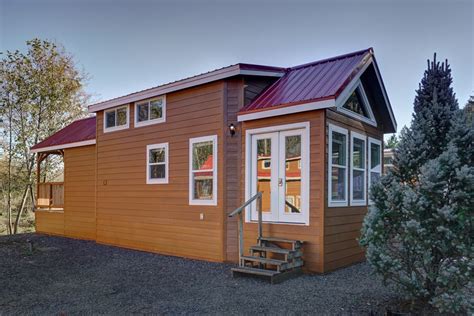 Maybe you would like to learn more about one of these? TINY HOUSE TOWN: Cabin-Style Park Model Home